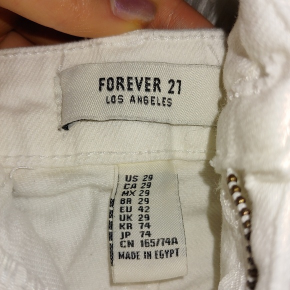 White distressed Bermuda shorts worn only 3 times - Picture 3 of 4